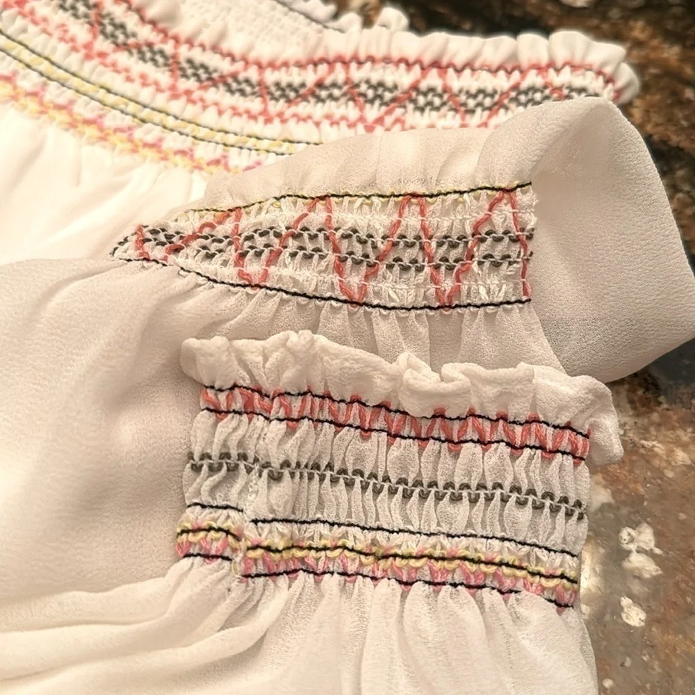 WHITE HOUSE BLACK MARKET‎ OFF SHOULDER BLOUSE